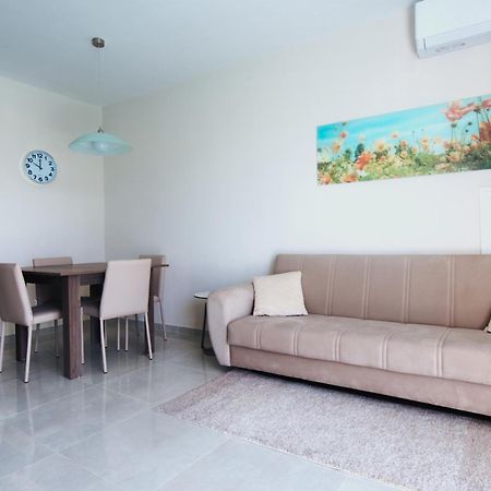 Marbella Holiday Apartments - Seafront - Wifi Marsaskala Exterior photo